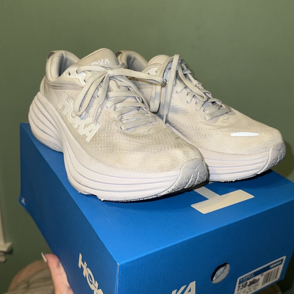 Hoka Bondi 8